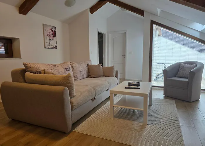 App E.n.a. 아파트 우마그