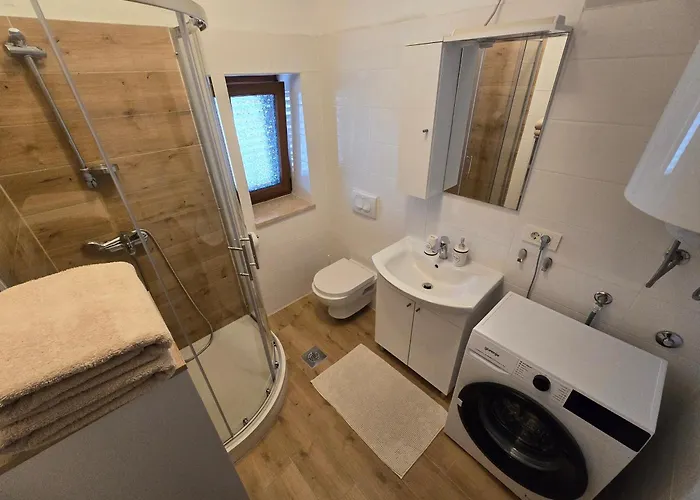 App E.n.a. 아파트 우마그